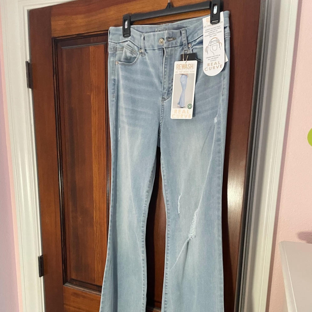 Light wash denim flare jeans brand new size 9